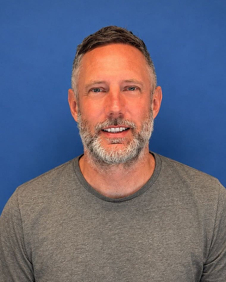 Giles Tewson